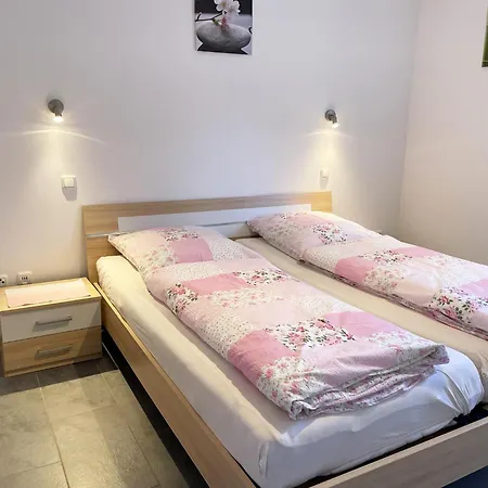 Apartment Haus Krasniqi *